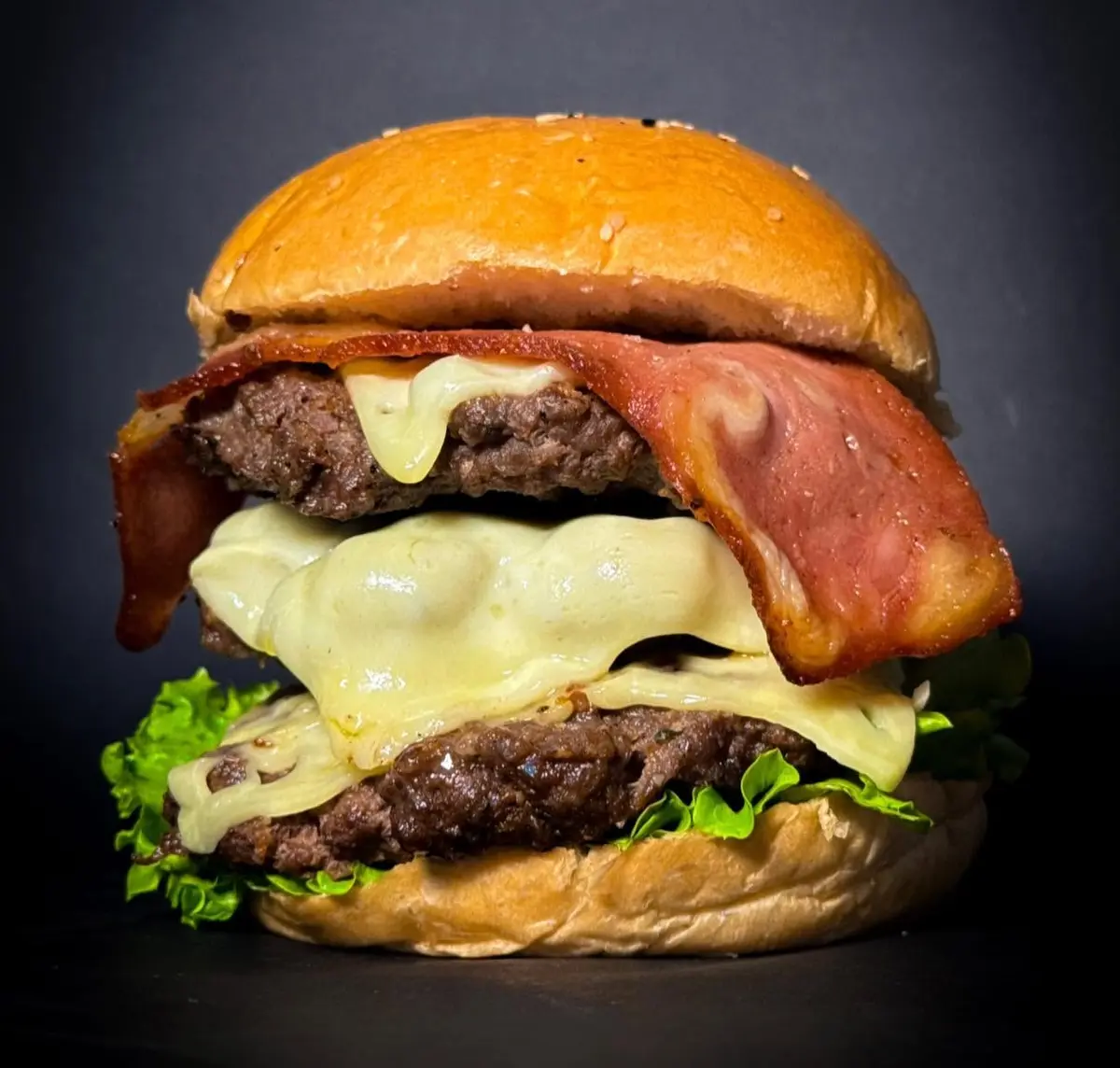 Hamburguesa doble con queso de Tropicool